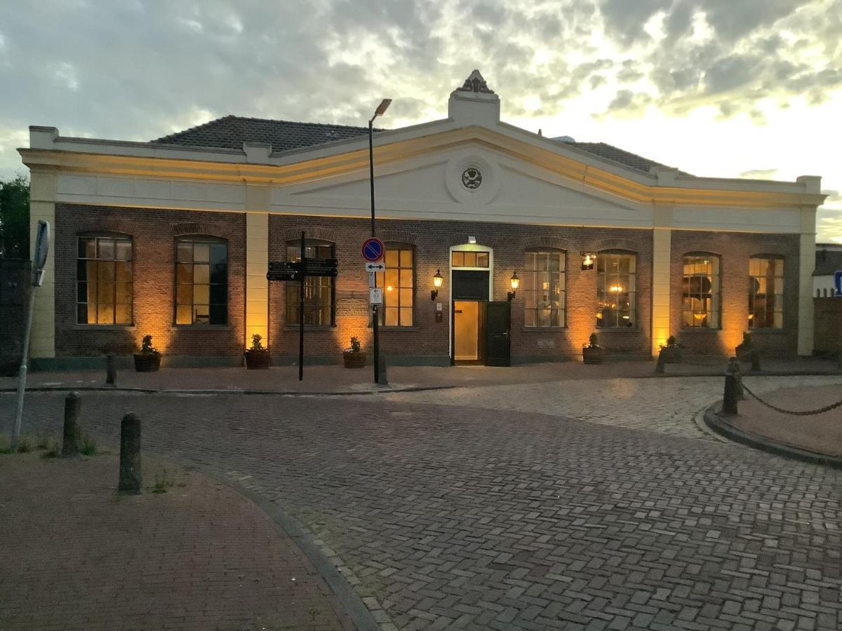 Boutique Hotel De Oude Veste เฮเลวุทสไลส์ ภายนอก รูปภาพ