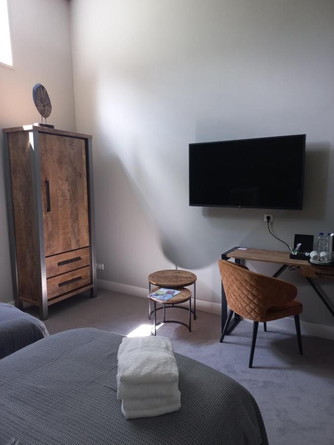 Boutique Hotel De Oude Veste เฮเลวุทสไลส์ ภายนอก รูปภาพ